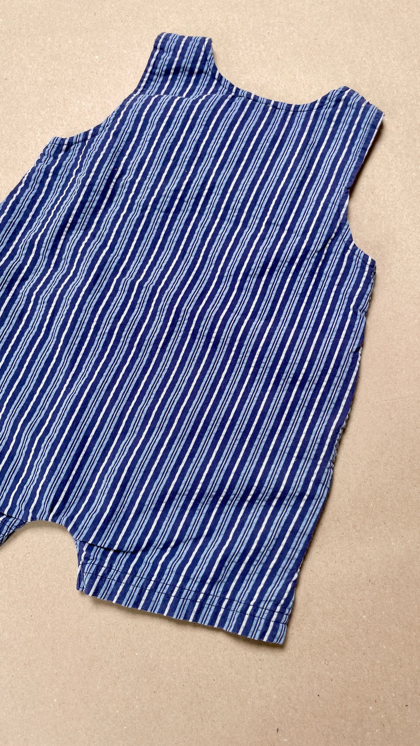 One-piece, 6 months