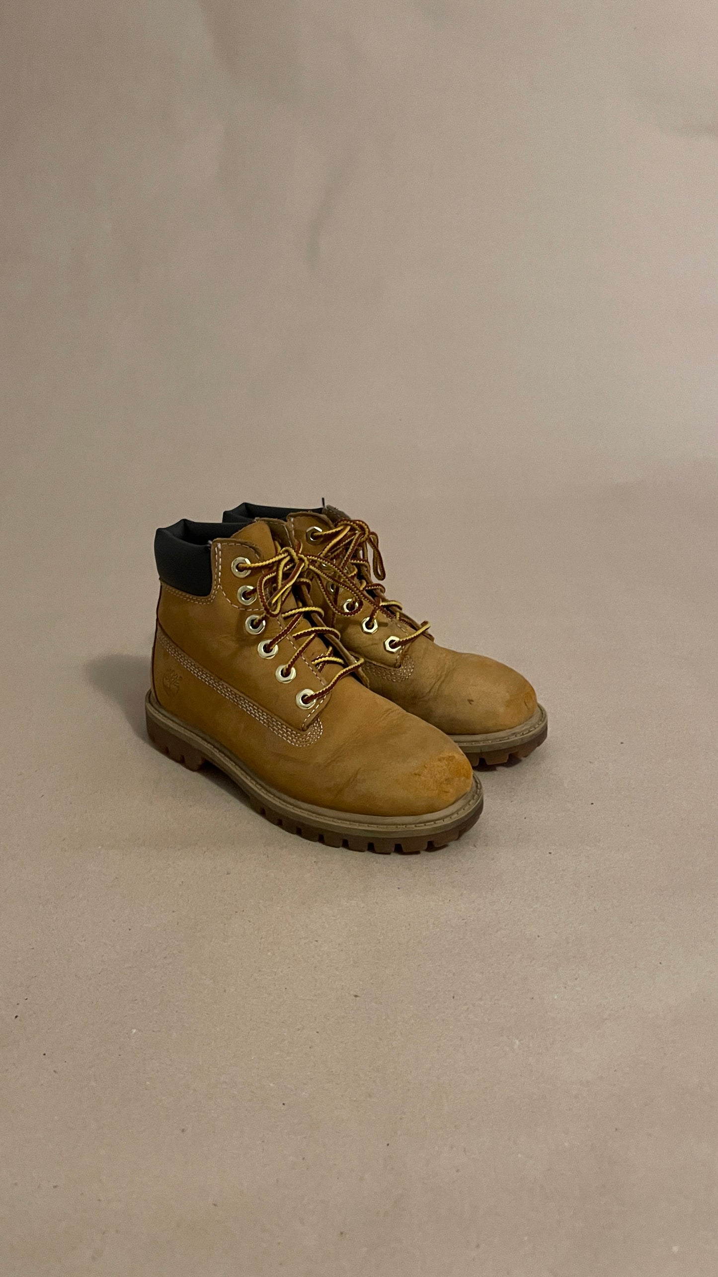 Boots, 29