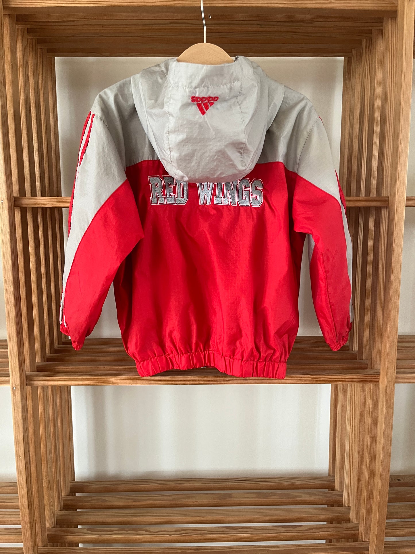 Wind breaker, 4 years (98/104)